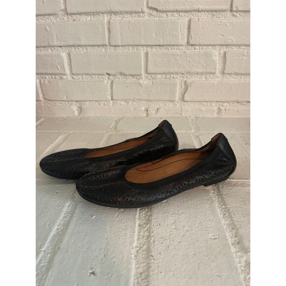 Vionic Women's Robyn Flat Black Shoe Size 7.5 - Picture 2 of 5